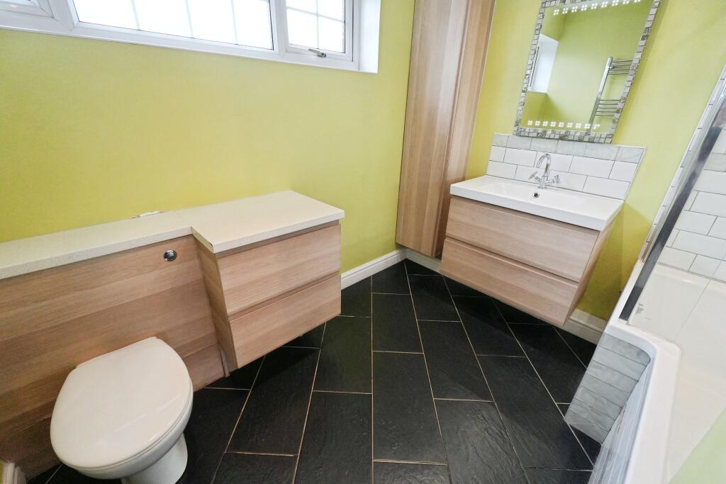 Additional image 17 of Shinwell Crescent, Oldbury, B69