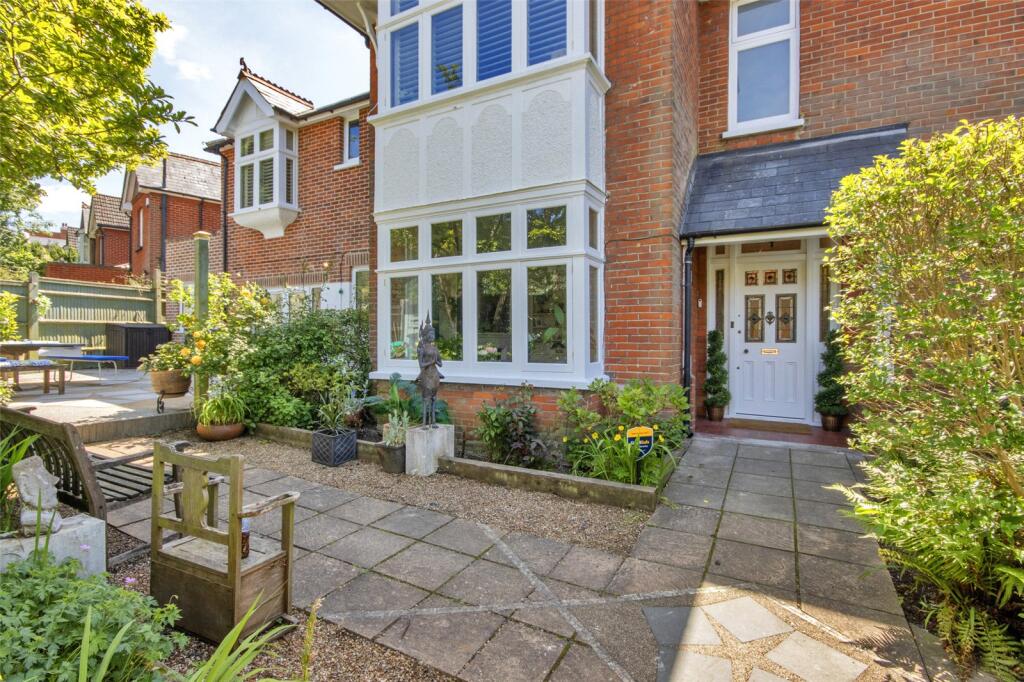 Property photo 8