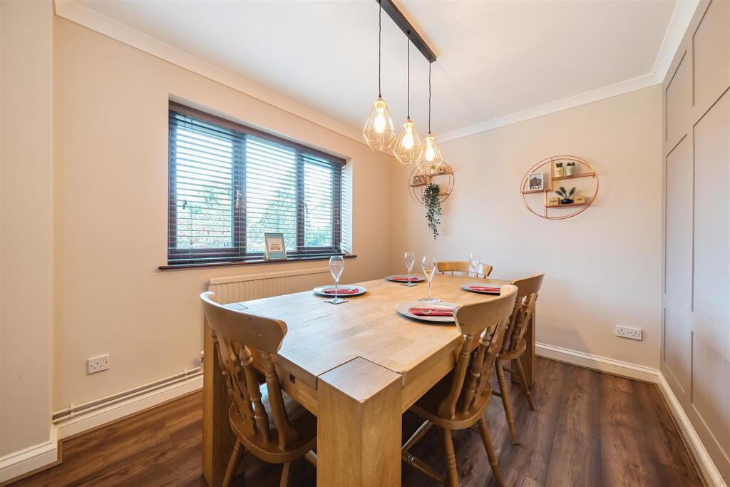 House in Helmdon, West Northamptonshire - View 4