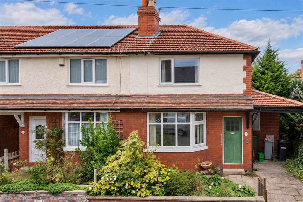 2-bed terraced on 2 George Street, Knutsford, £325,000