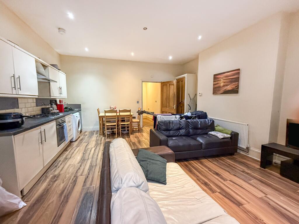 Additional image 10 of 19 Claremont, West Yorkshire, BD7 1BG