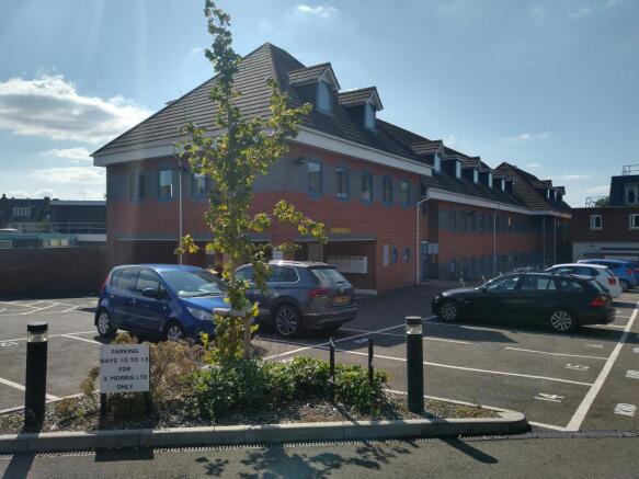 Manor House_rear Broadstone.jpg