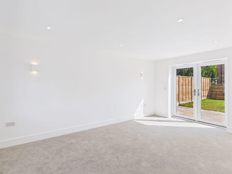 Highgate Hill, Hawkhurst photo 4