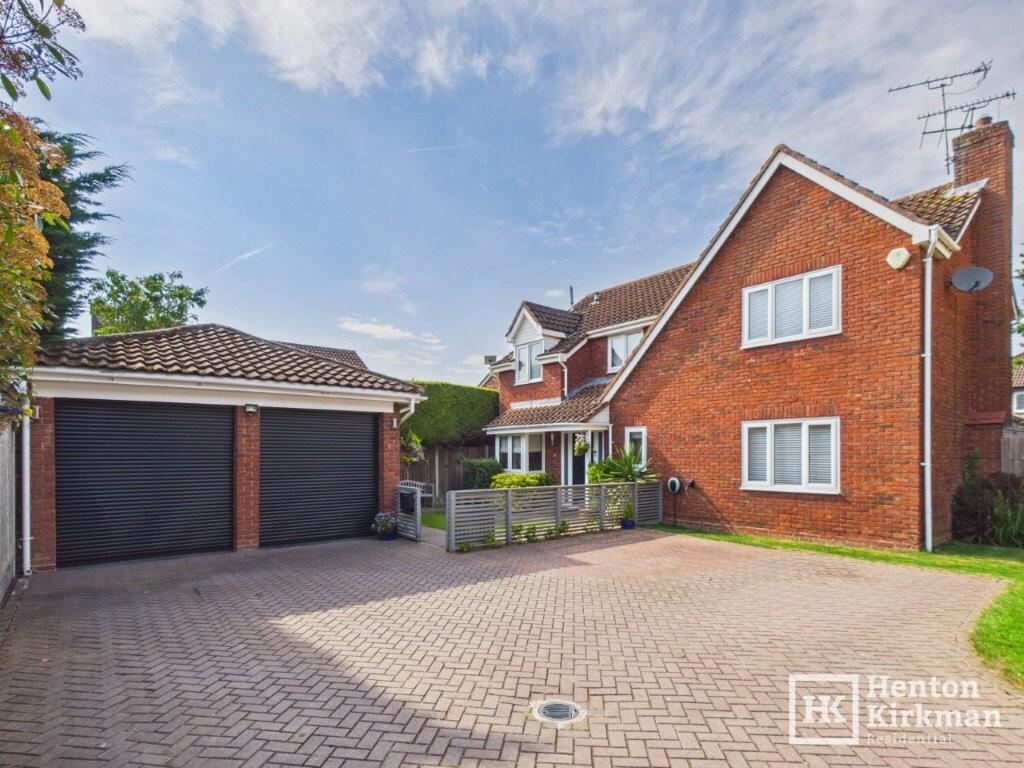 Main image of property: Walsingham Way, Billericay, CM12 0YE