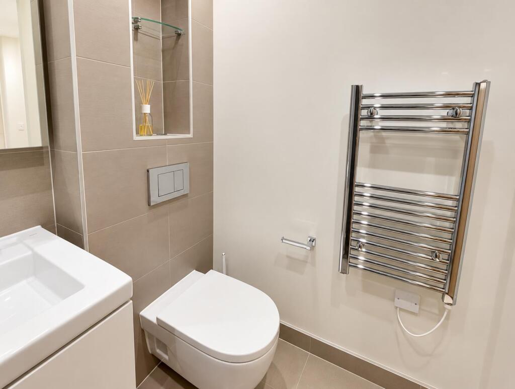 Apartment in London - View 5