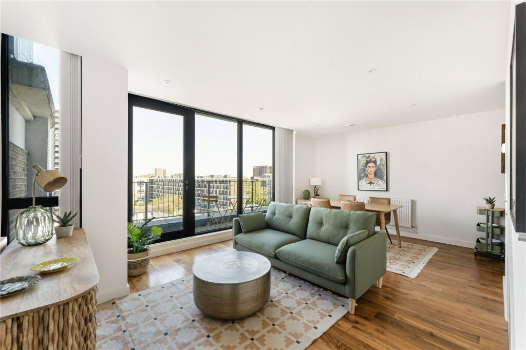 Main image of property: De Beauvoir Crescent, London, N1