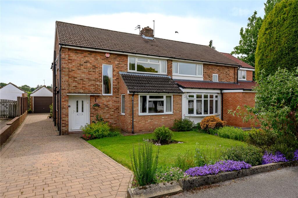 3-bed semi-detached on High Ash Mount, Leeds, LS17, £400,000