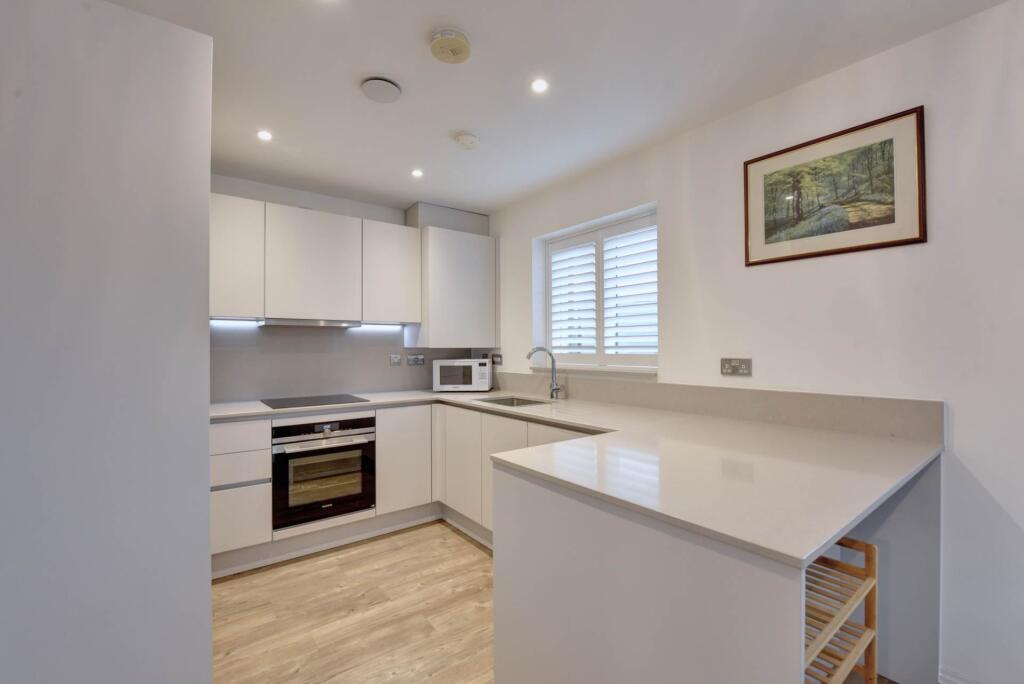 Main image of property: Barnsletts, Henley On Thames