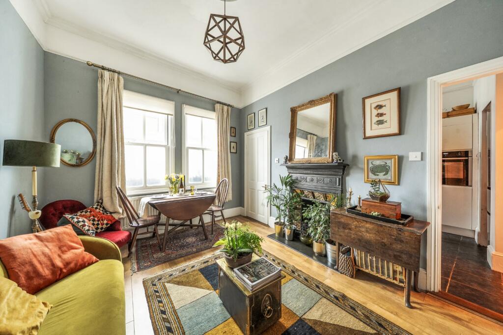 Main image of property: High Street, Hampton Wick, Greater London, KT1