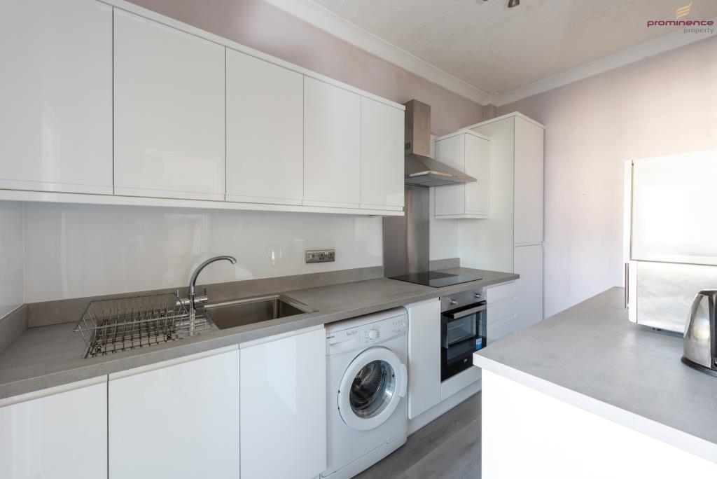 Apartment in Hove, Brunswick - View 2