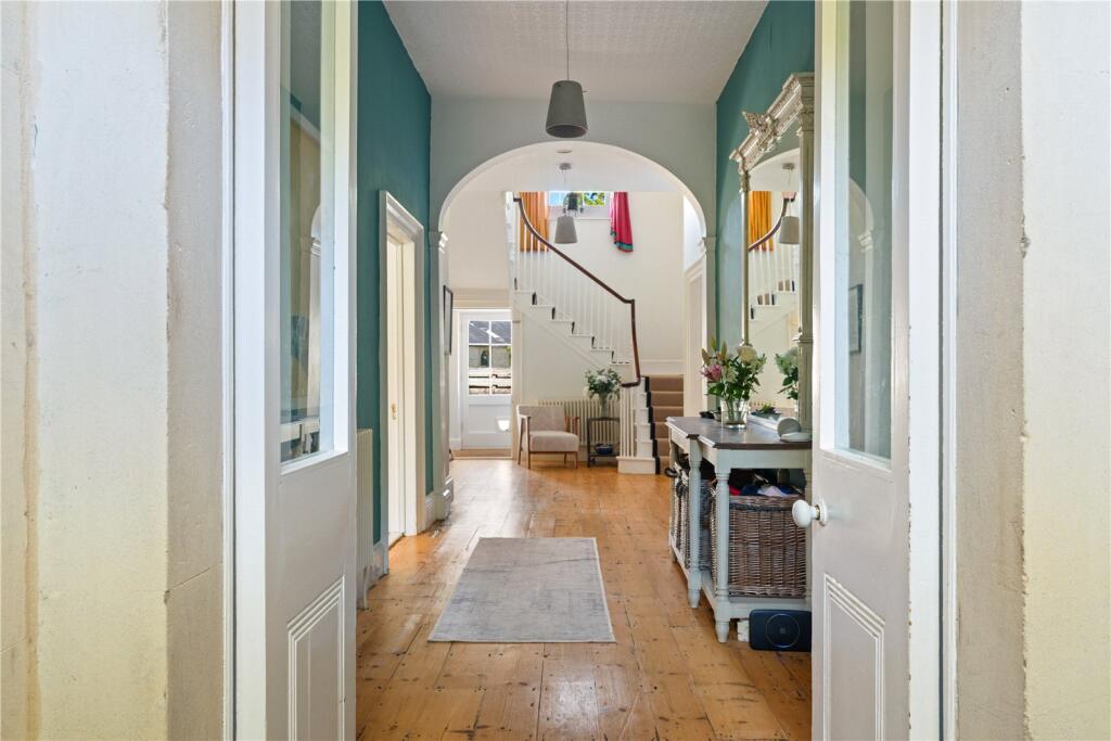 House in Bath - View 3