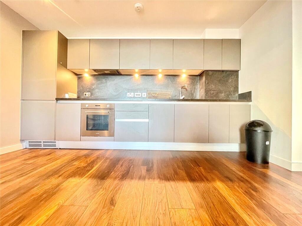 Apartment in Manchester - View 4