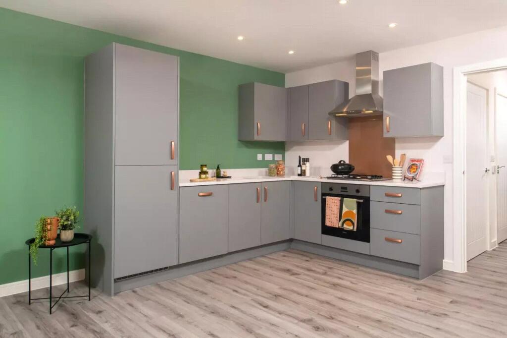 Apartment in Rushmoor, Farnborough - View 2