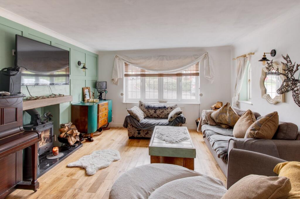 House in Bromsgrove, Lowes Hill - View 2