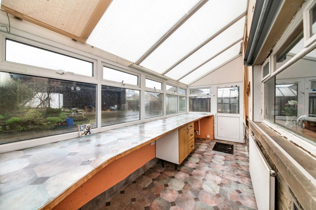 Intake House, Marlbeck Close, Honley, HD9 photo 3