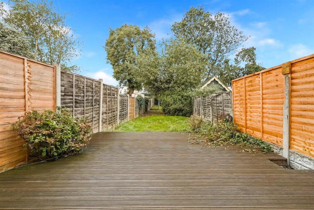 Mawney Road, Romford photo 2