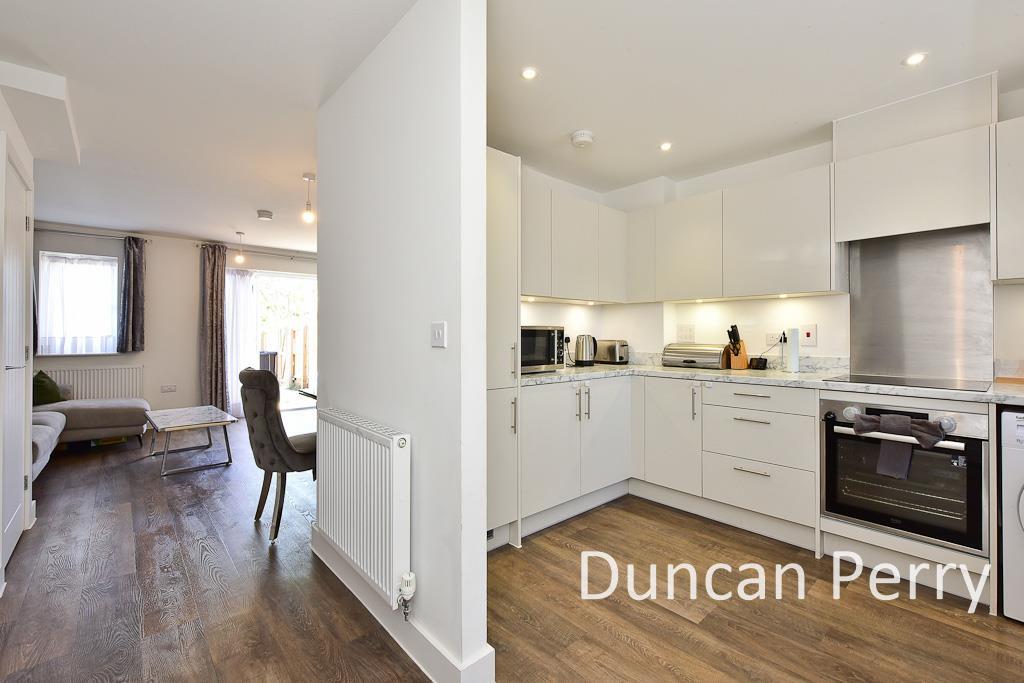 House in Welwyn Hatfield, Hatfield - View 4