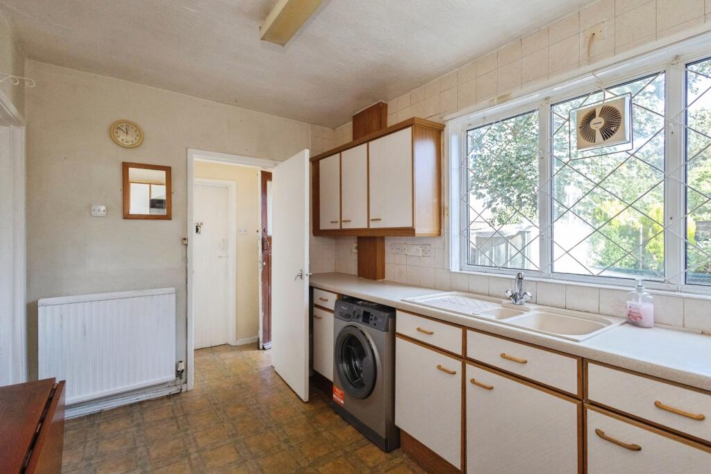 House in Manchester, Greater Manchester - More