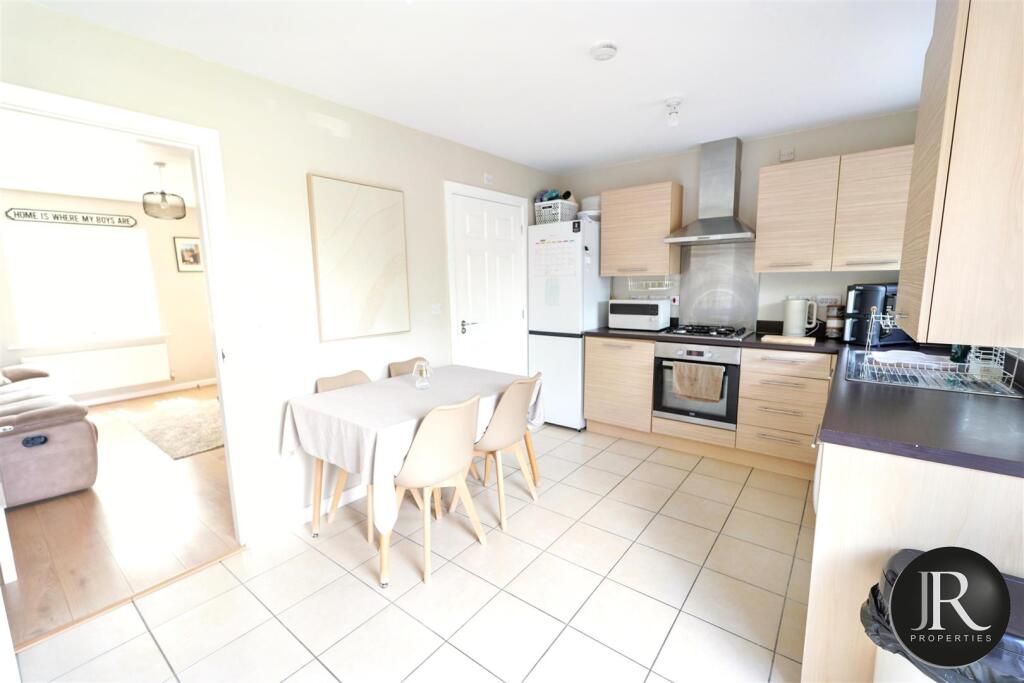 Hindley View, Brereton, Rugeley photo 4