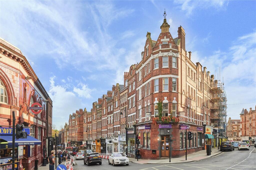 Apartment in London - More
