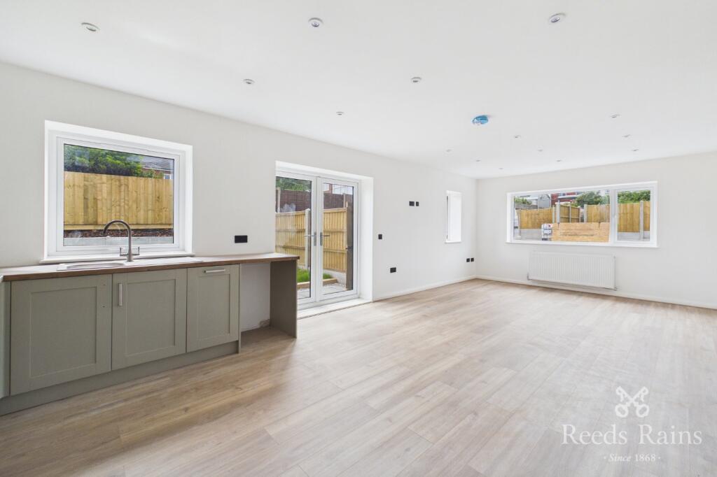 Common Edge Road, Blackpool, Lancashire, FY4 photo 3