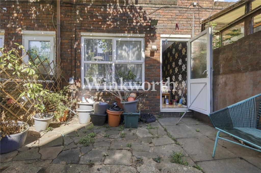 House in London - View 5