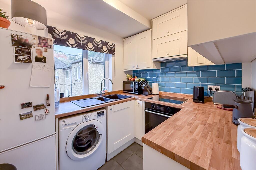 Apartment in St Albans - View 4