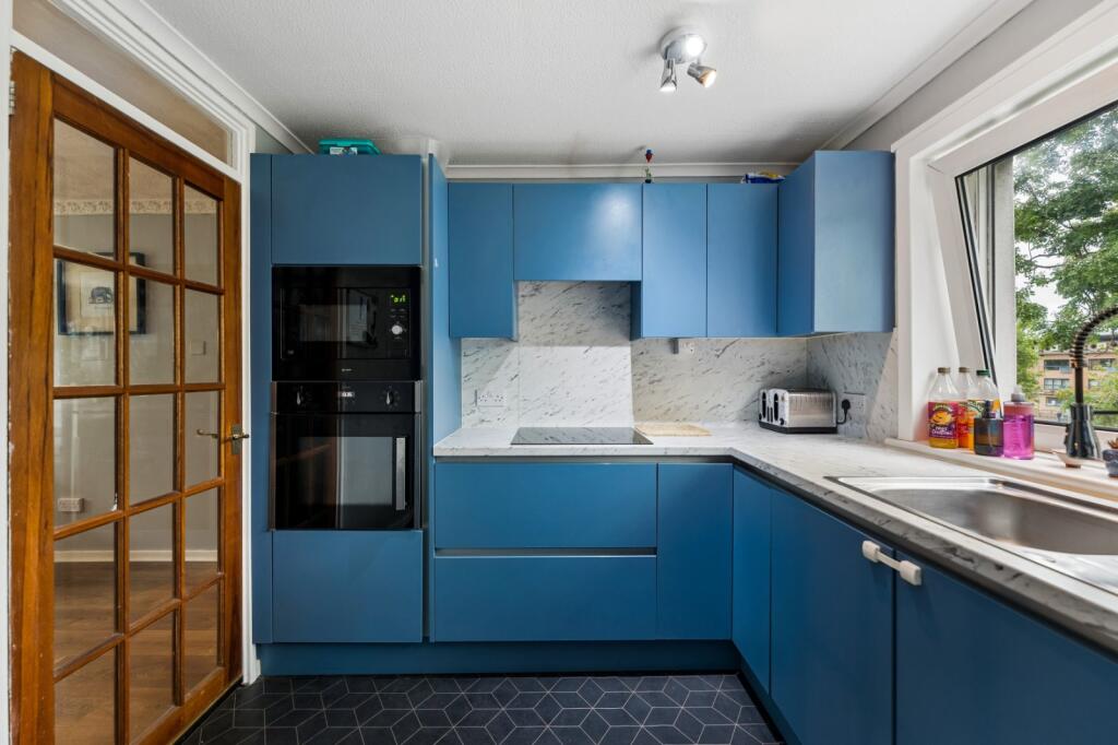 Apartment in Glasgow - More