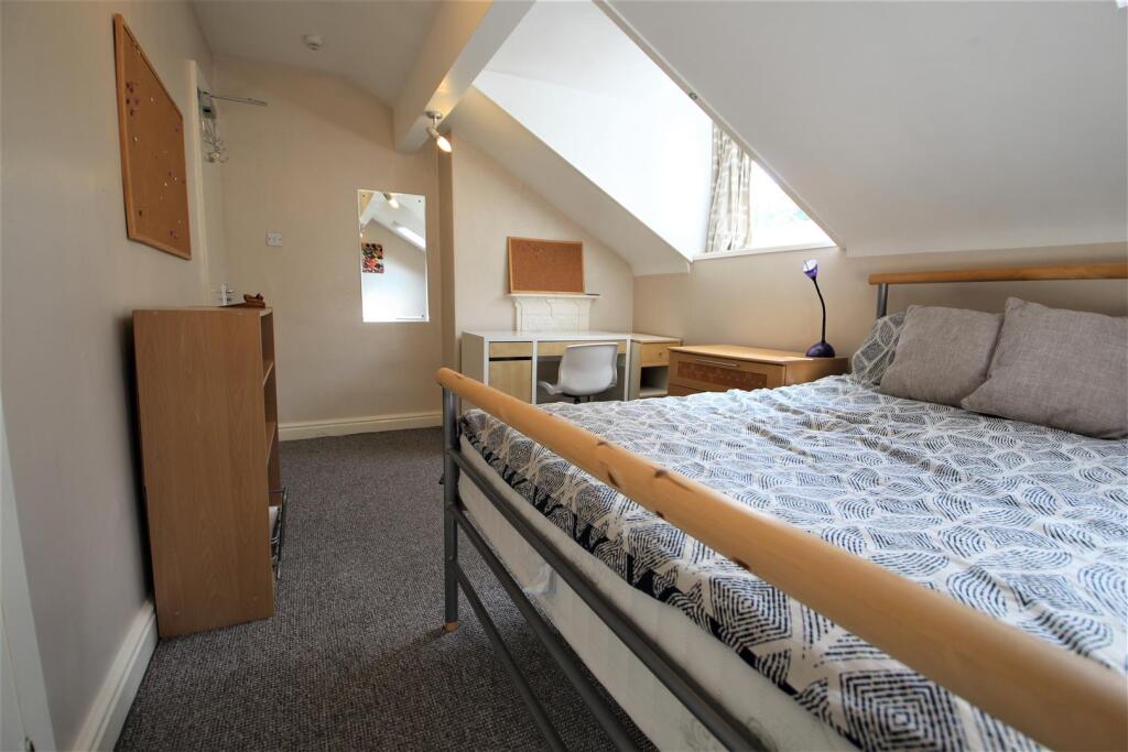 Main image of property: Langdale Terrace, Headingley, Leeds, Yorkshire, LS6
