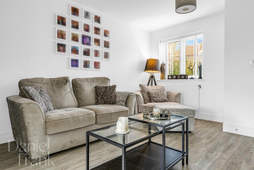 House in London - View 4