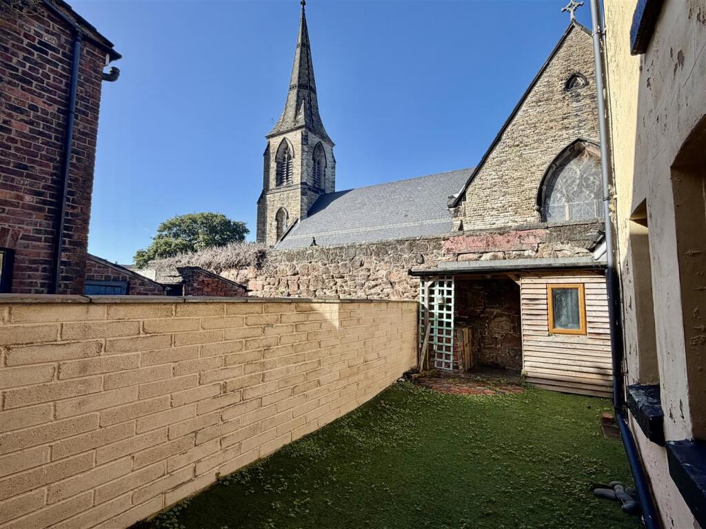 House in Sefton, Liverpool City Region - View 2