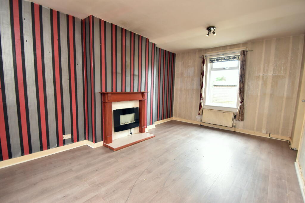 58 Mooreland Gardens, Loganlea, Addiewell, West Lothian photo 4