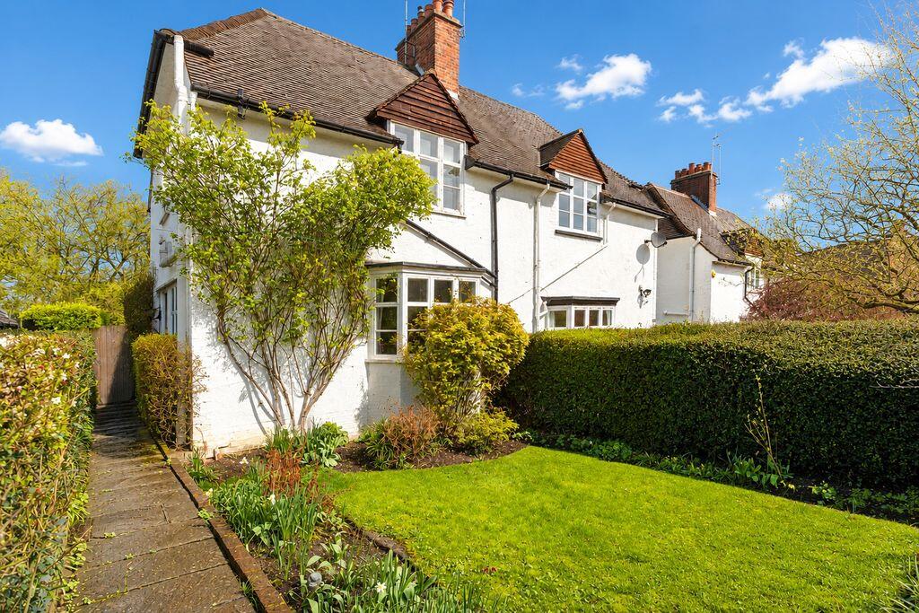 Main image of property: Hogarth Hill, Hampstead Garden Suburb, NW11