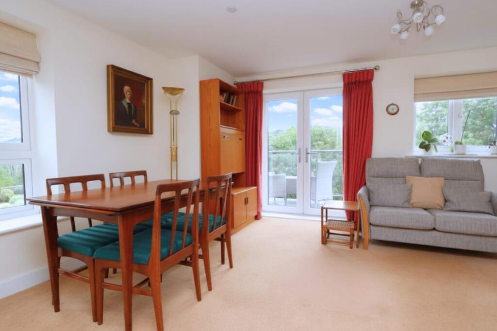 Apartment in Stockport - View 4