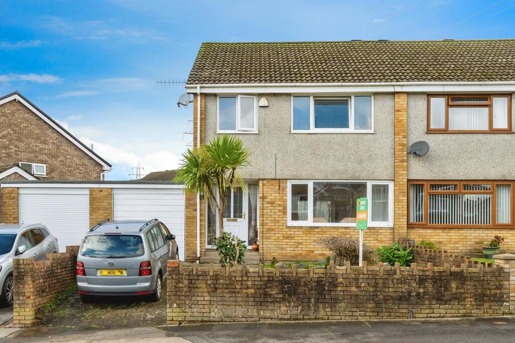 Main image of property: Rhodfa Fadog, Cwmrhydyceirw, Swansea