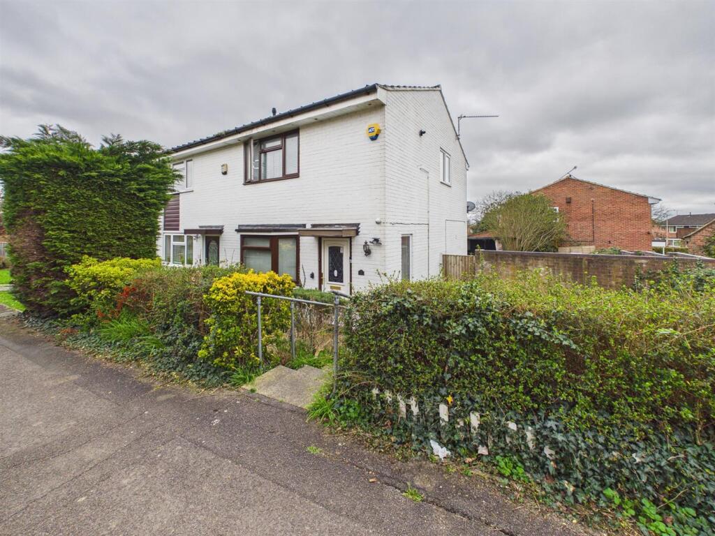 Main image of property: Montrose Walk, Calcot, Reading