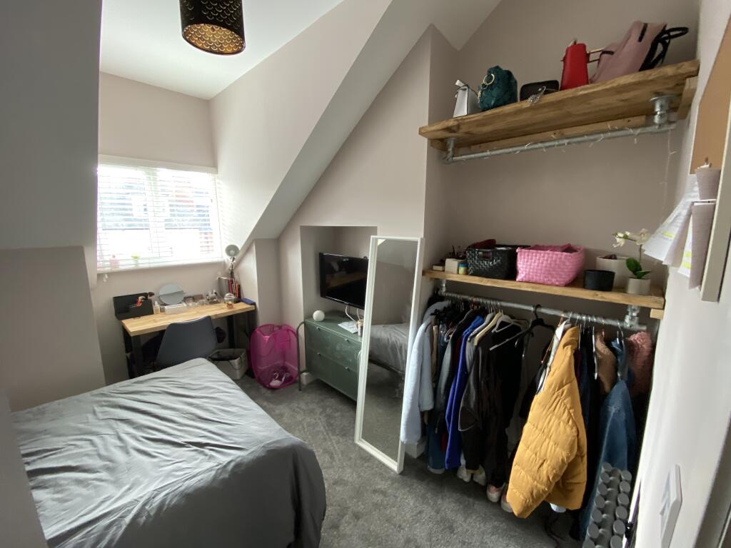1 bedroom house for rent