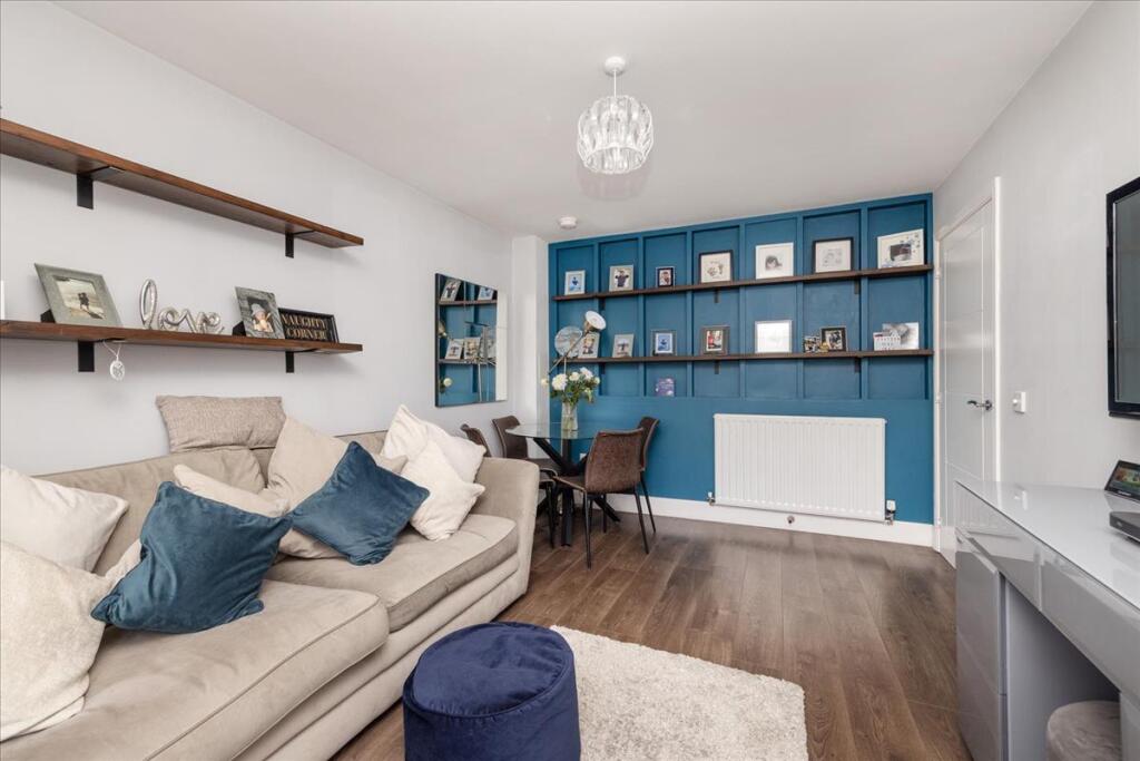 House in Edinburgh, Hyvot's Bank, Gilmerton/Inch - View 4