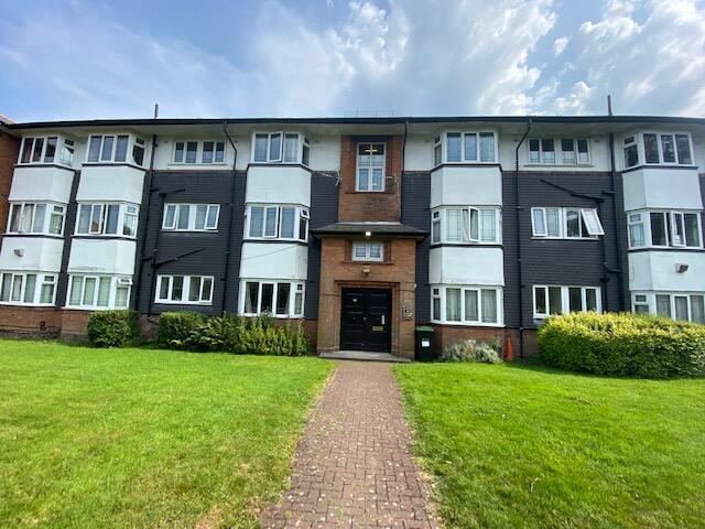 Flat 17 Weoley Court, 201 Gibbins Rd, West Midlands, B29