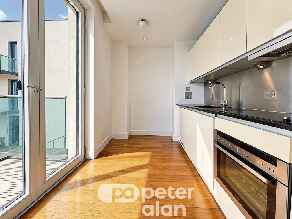 Apartment in Cardiff - View 4