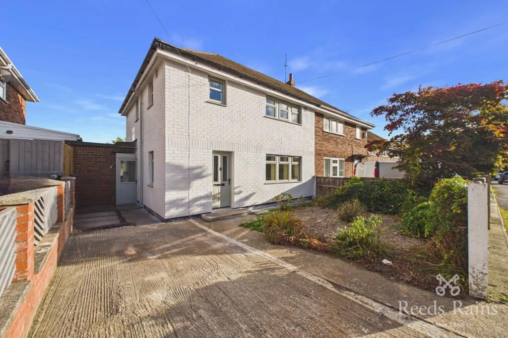3-bed semi-detached on Brook Street, Clay Cross, Chesterfield, Derbyshire, S45, £200,000