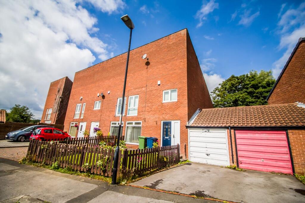 Main image of property: Stanhope, Oxclose, Washington, Tyne and Wear, NE38