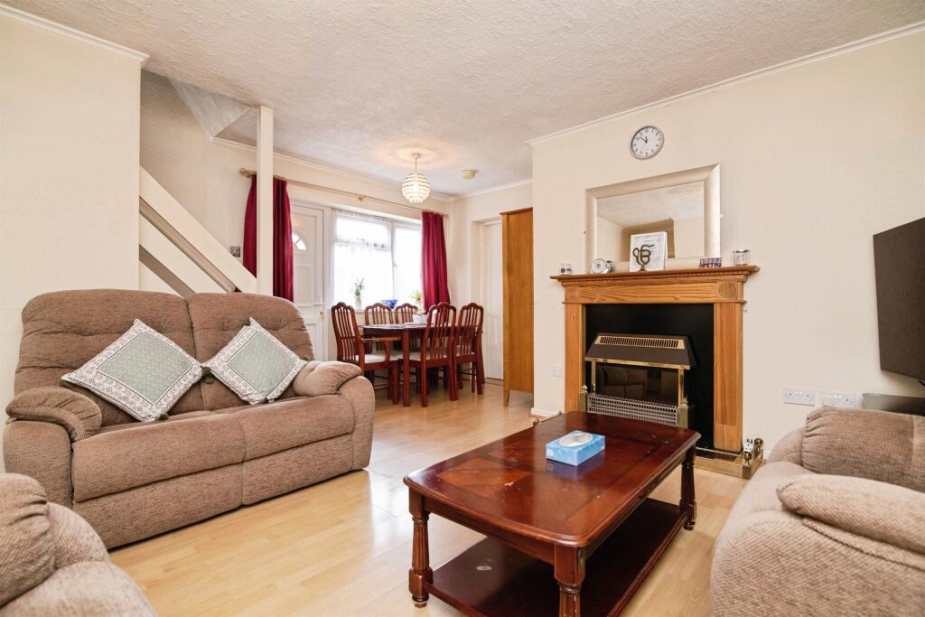 House in Sandwell, West Midlands - More