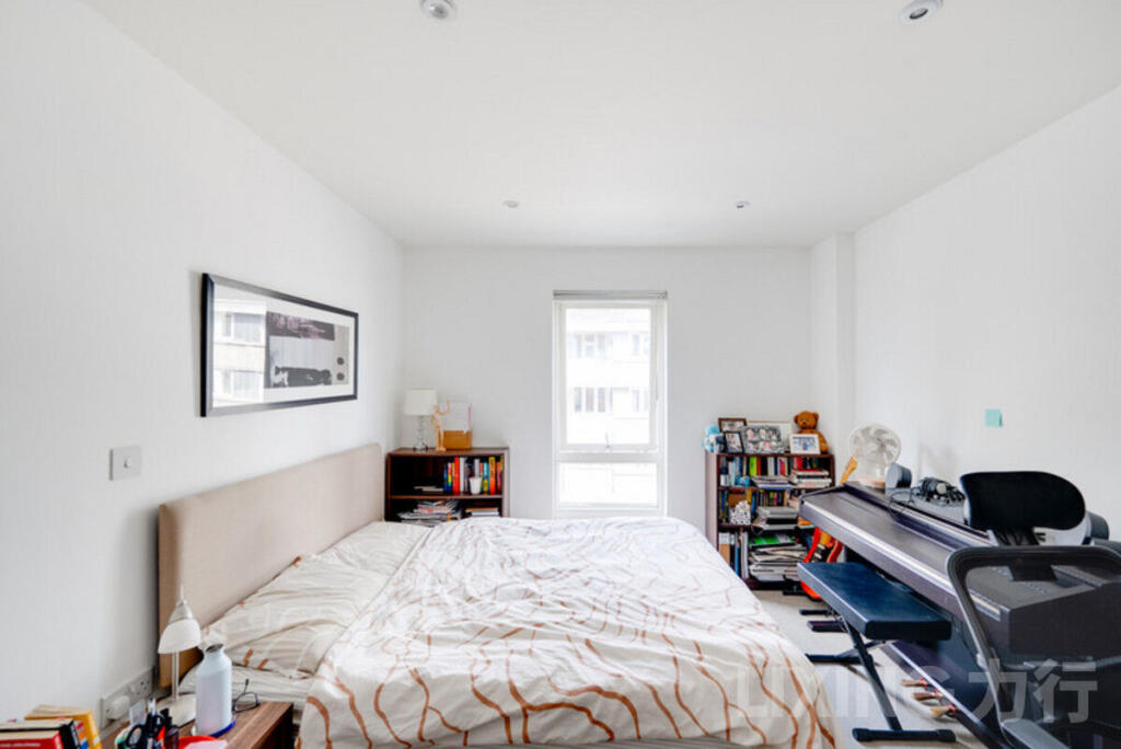 Main image of property: Central Street, Old Street, EC1V 8AZ