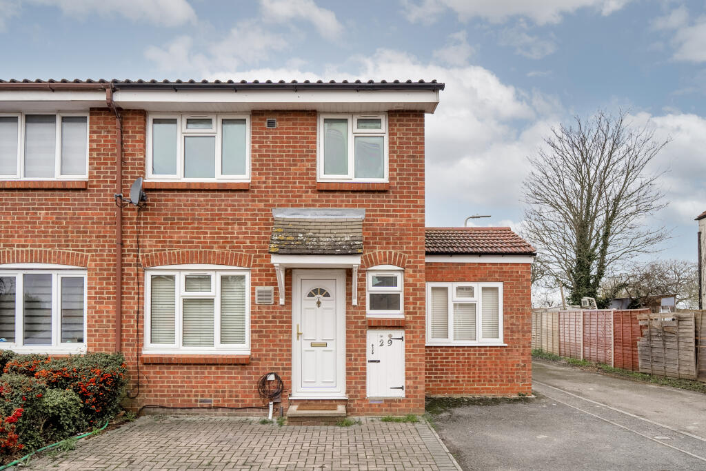 Main image of property: Raywood Close, Hayes, Hillingdon