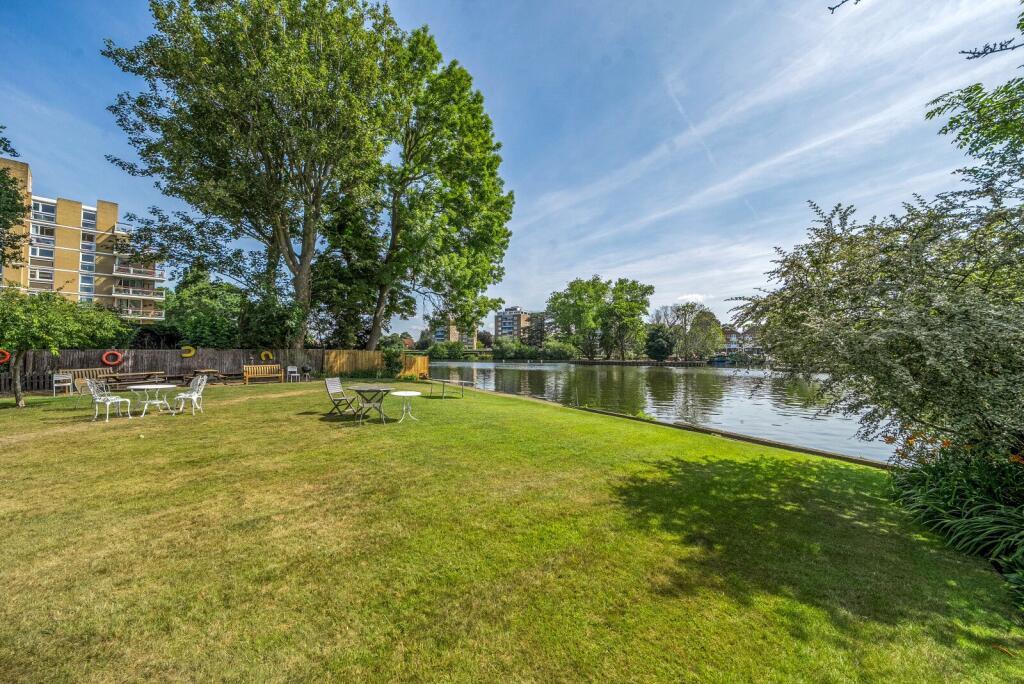 Apartment in London, London Borough of Richmond upon Thames - View 3