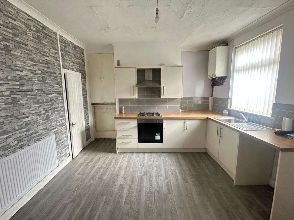 Additional image 3 of Blackburn, BB3