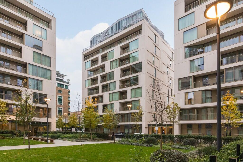 1-bed flat on Warwick Lane, London, W14, £925,000