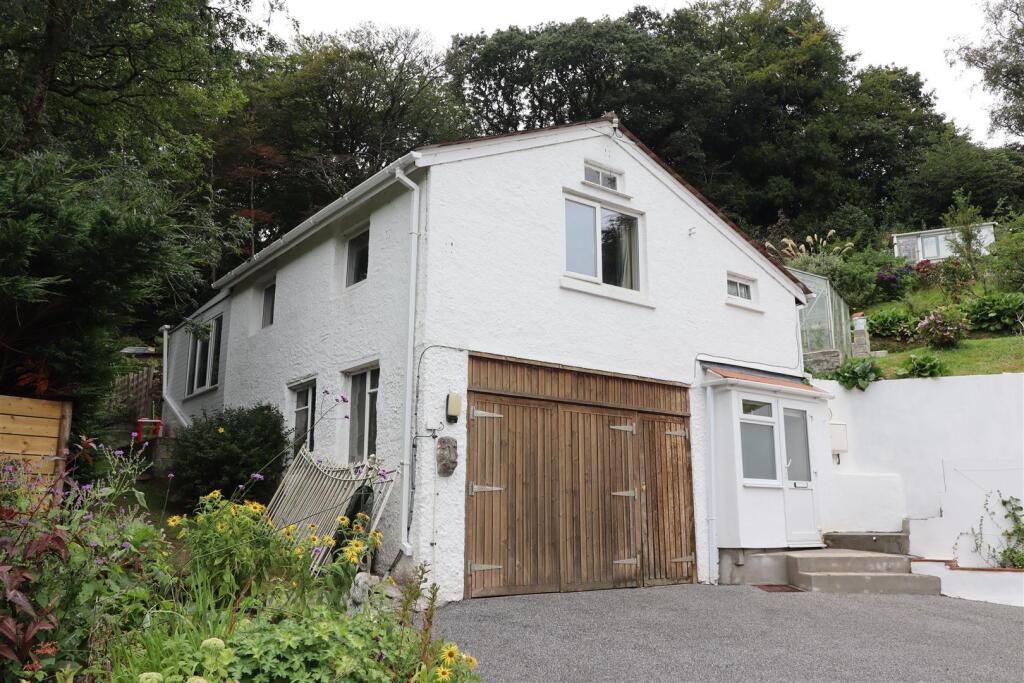 Main image of property: Tresillian
