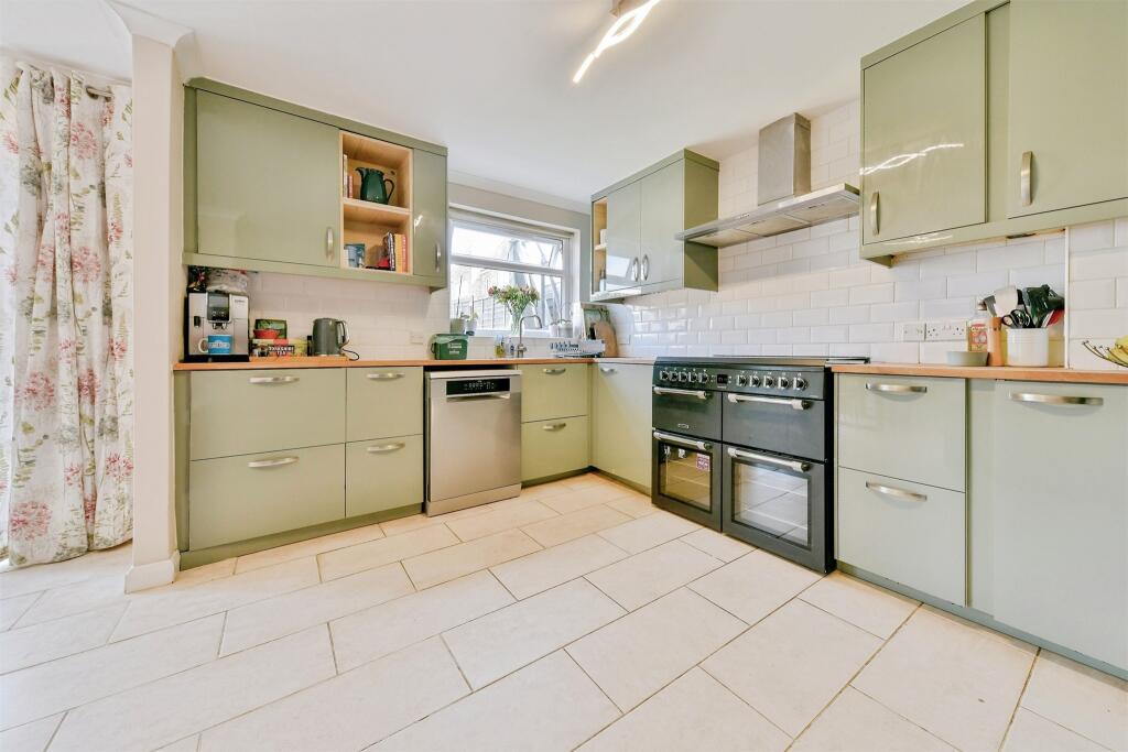 House in Stevenage - View 5